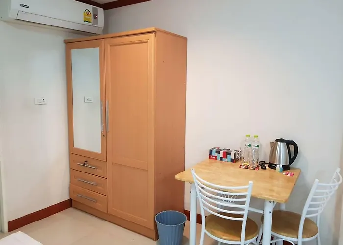 The Infinity 62 公寓式飯店